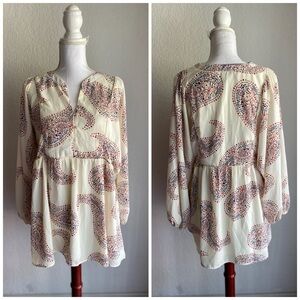 Chic Paisley Print Blouse in Cream